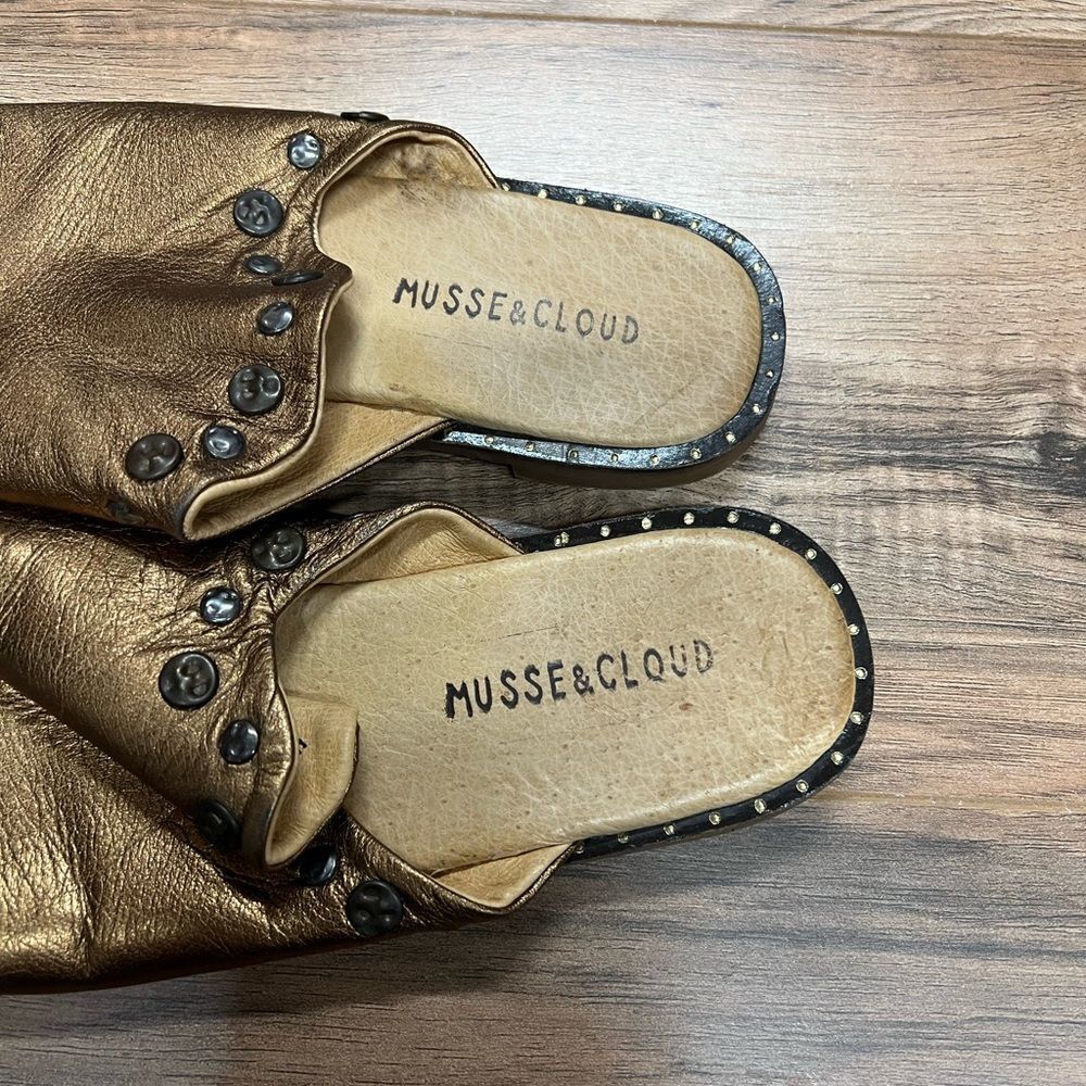 Musse & cloud mules 9 - Picture 2 of 5